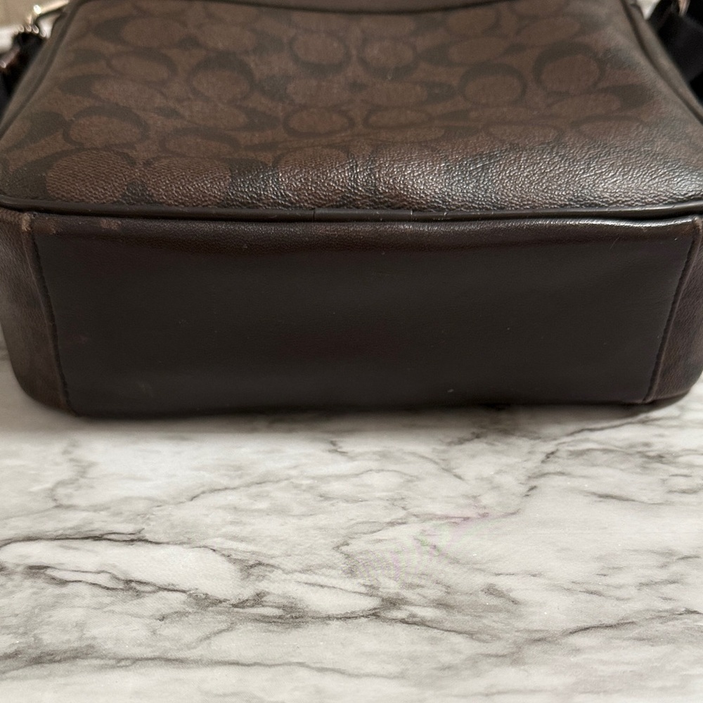 Coach Dark Brown Signature Messenger Bag - Picture 5 of 10